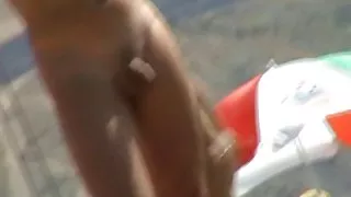 参与集团性别与他和监视观看的最美丽的色情片的朋友