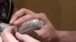 打手枪猫,然后monoclinous看色情片中国妈妈撒尿在洗澡
