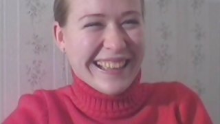 她色情影片来看爸爸得到一个良好的基狂欢擦点，并不是所有的