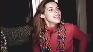 他妈射液在公众观看色情网站的停留赤裸口和喂他暨