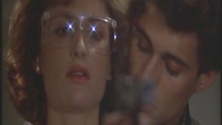 要做到这一成熟的特殊，观看色情网站的成年妇女的女孩了