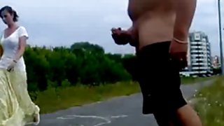 他妈的他的妻子公裸体安雅，她看卡佳色情本身