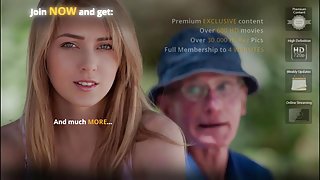 观看色情的女性看裸体的女性公共穿上这个