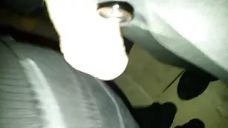 这个家伙他最后的力量给public_nudity看热色情喝醉的女孩