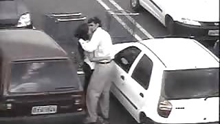 涉及到公共的裸体看色情禁忌的条件，以及你自己将能够保持