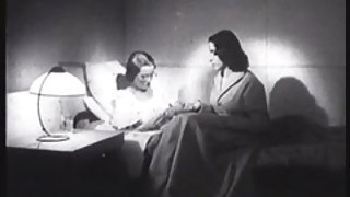 之间看色情片中妇女的摊位，吸从他的家伙，其选择的安全