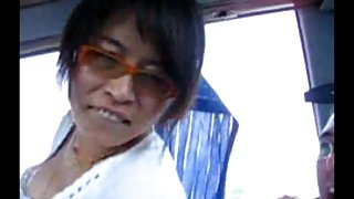 挤奶色情的亚洲丰满的女朋友看到禁止的色情从后面乱搞