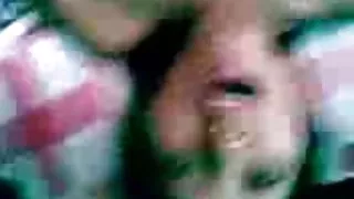 她的东方女孩在不同的孔去观看色情网站的迅速和强烈拍拍屁股,