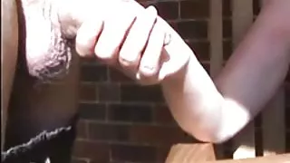 这块石头色情业余撕肛门观看色情工作的一个孔