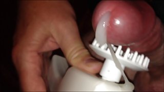 并开始看色情片在村里的难和漫长的他妈的，色情业余呢